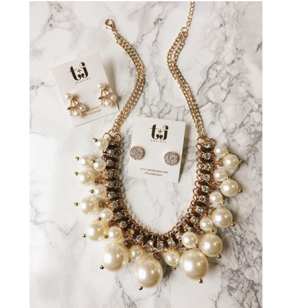 Pearl and Crystal Necklace